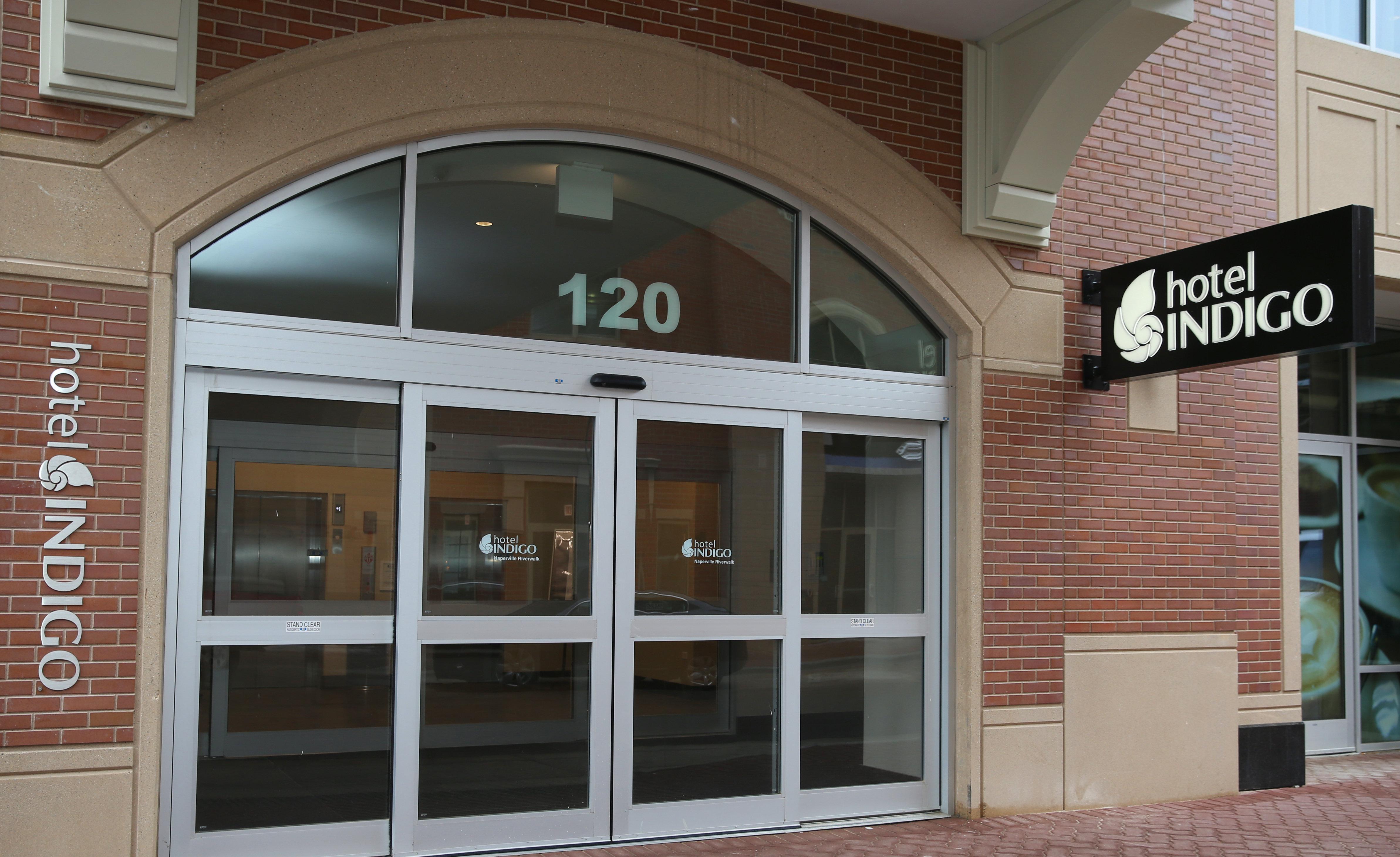Hotel Indigo Naperville Riverwalk By Ihg מראה חיצוני תמונה