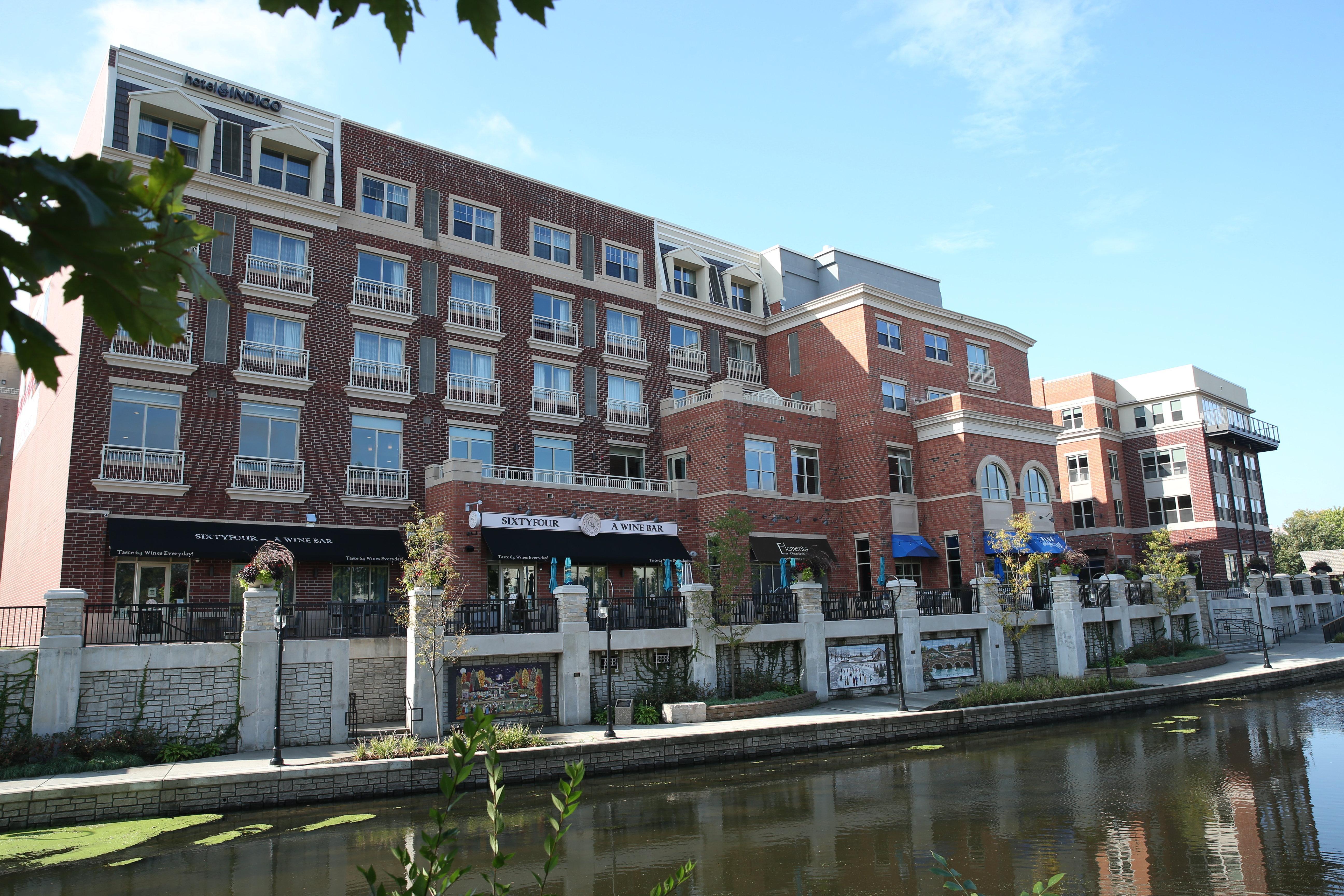 Hotel Indigo Naperville Riverwalk By Ihg מראה חיצוני תמונה