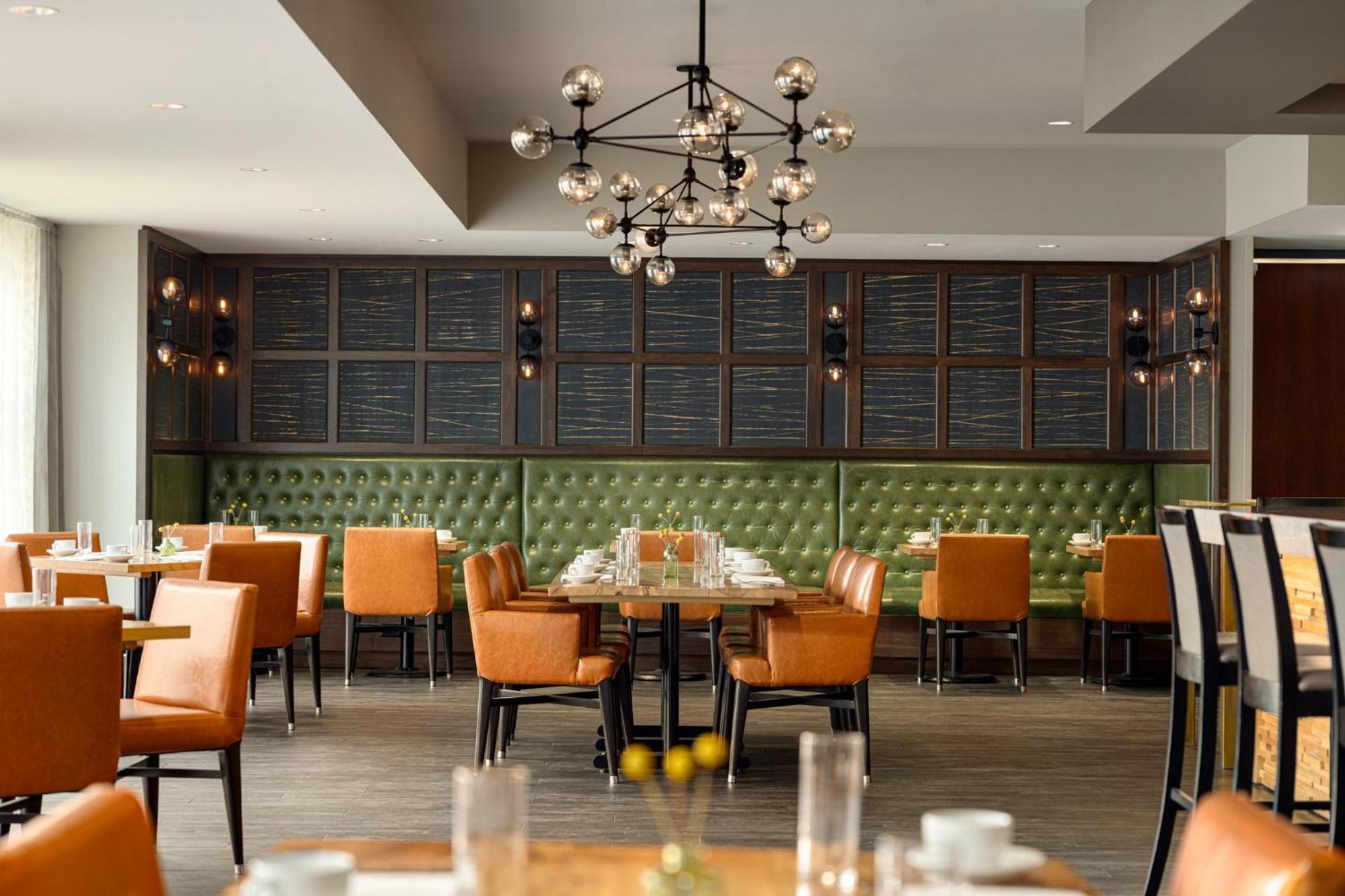Hotel Indigo Naperville Riverwalk By Ihg מראה חיצוני תמונה