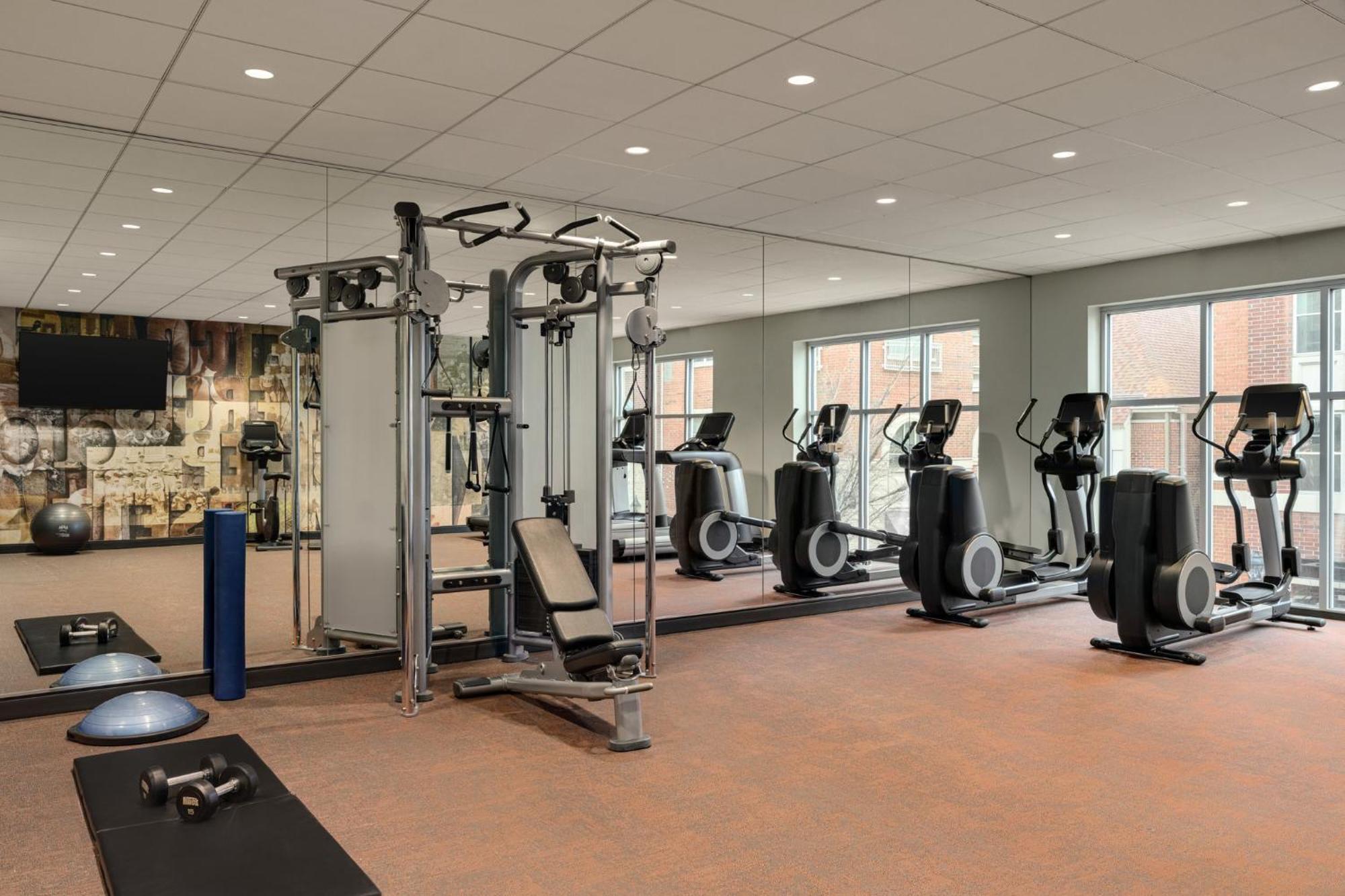 Hotel Indigo Naperville Riverwalk By Ihg מראה חיצוני תמונה