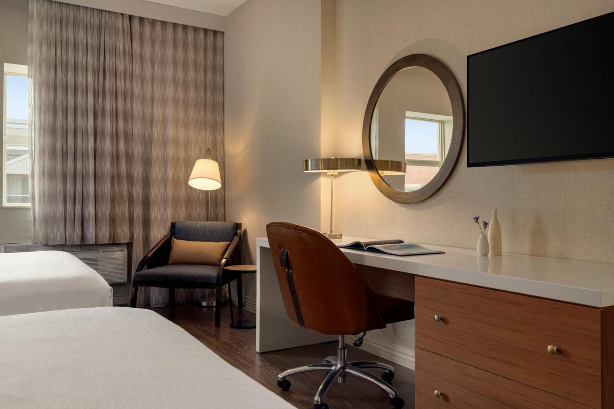 Hotel Indigo Naperville Riverwalk By Ihg מראה חיצוני תמונה
